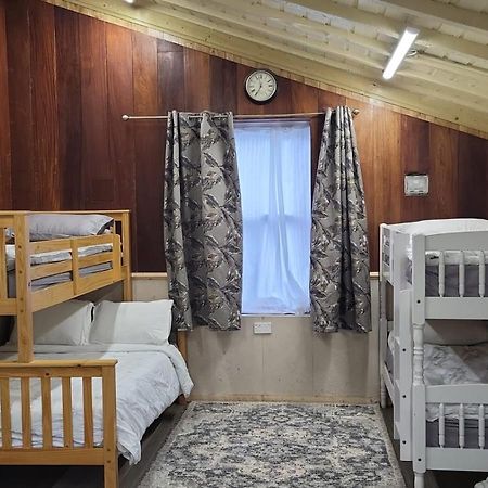Гостевой дом Mount Pleasant Country House Лукан Экстерьер фото
