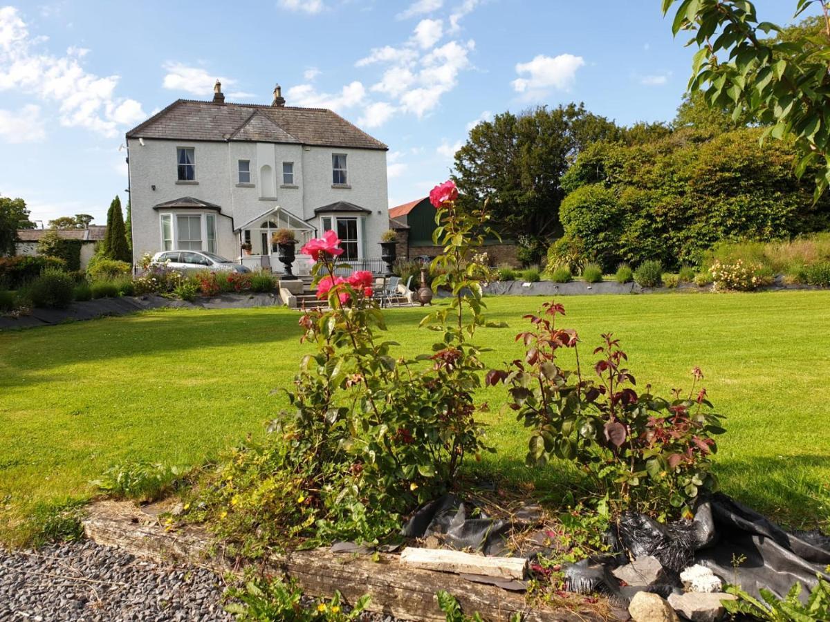 Гостевой дом Mount Pleasant Country House Лукан Экстерьер фото